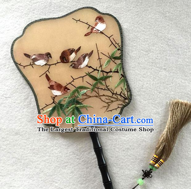 China Traditional Suzhou Embroidery Craft Handmade Palace Fan Embroidered Bamboo Silk Fan Hanfu Fan