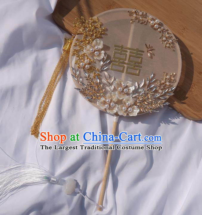 China Classical Dance Golden Lantern Tassel Silk Fan Handmade Bride Palace Fan Traditional Wedding Shell Flowers Circular Fan