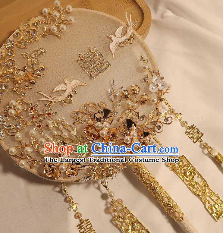 China Handmade Bride White Palace Fan Traditional Wedding Crystal Leaf Circular Fan Classical Dance Silk Fan