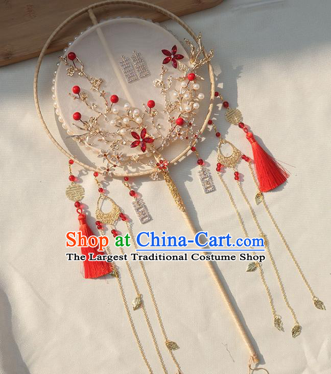 China Traditional Wedding White Silk Circular Fan Handmade Bride Palace Fan Classical Dance Red Crystal Plum Fan