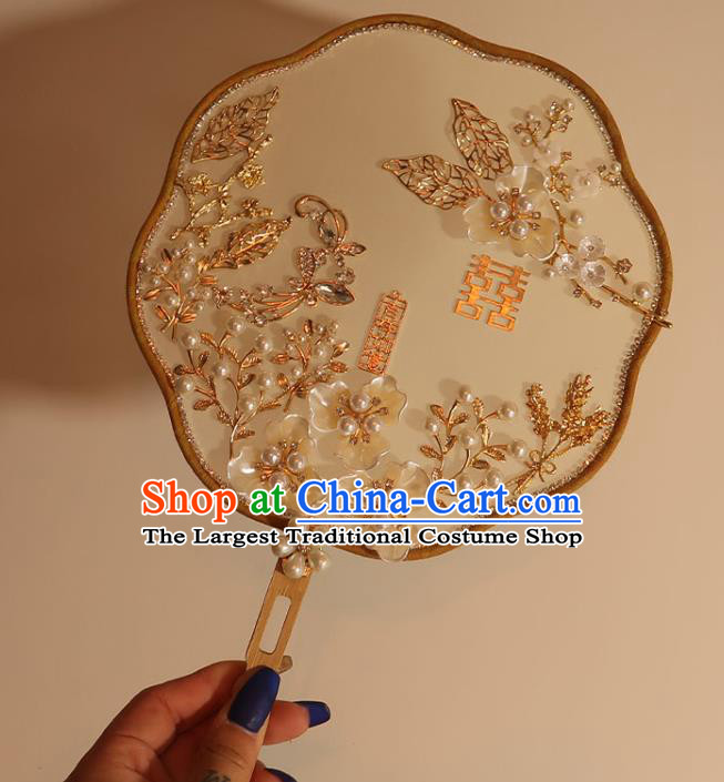 China Traditional Wedding Plum Blossom Fan Classical Dance Shell Flowers Fan Handmade Bride Pearls Palace Fan