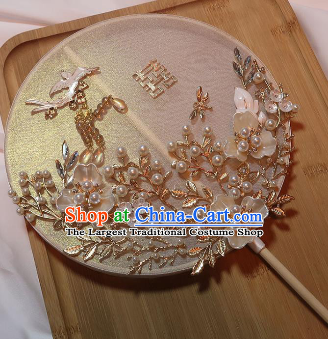 China Classical Dance Pearls Circular Fan Handmade Bride Plum Blossom Palace Fan Traditional Wedding White Silk Fan