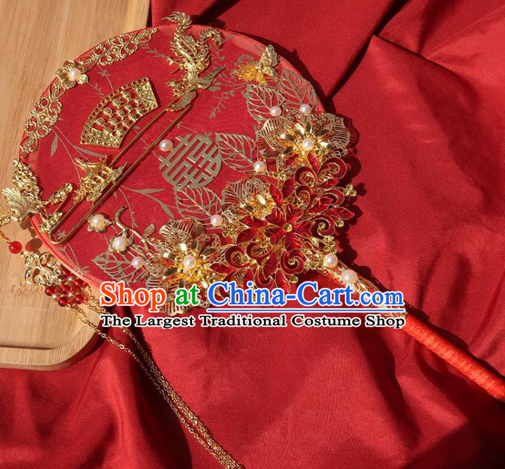 China Classical Dance Red Silk Fan Handmade Bride Palace Fan Traditional Wedding Golden Phoenix Peony Circular Fan