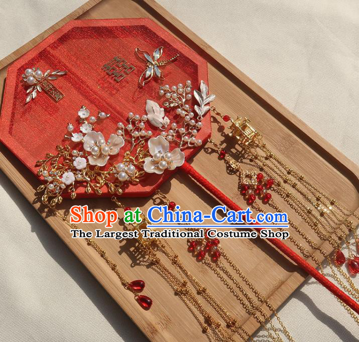 China Classical Dance Opal Dragonfly Fan Handmade Bride Palace Fan Traditional Wedding Red Silk Octagon Fan