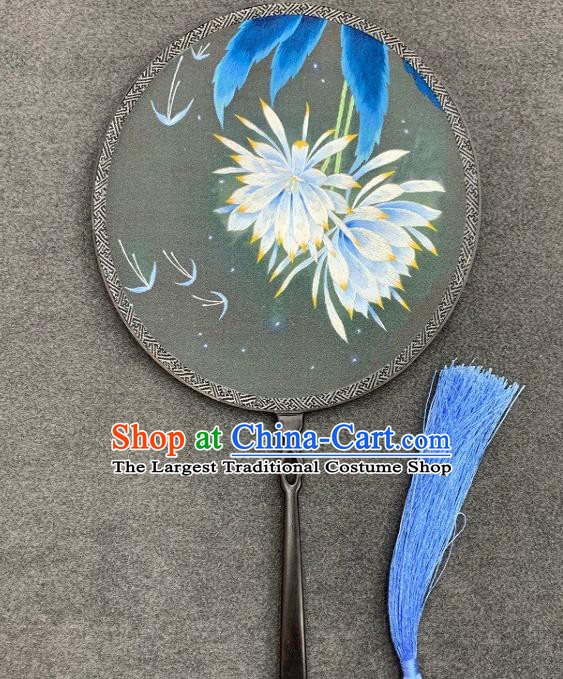 China Handmade Embroidered Palace Fan Double Side Embroidery Epiphyllum Circular Fan Traditional Hanfu Silk Fan