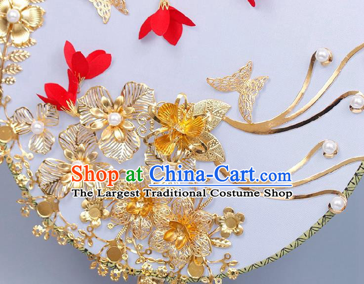 China Handmade Golden Flowers Palace Fan Traditional Bride Circular Fan Wedding Silk Fan