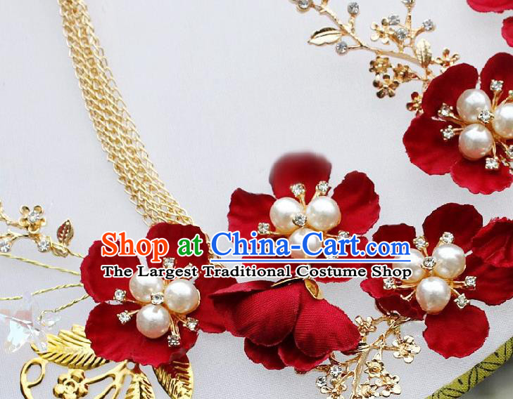 China Bride Red Plum Circular Fan Traditional Wedding Xiuhe Suit Silk Fan Handmade Palace Fan