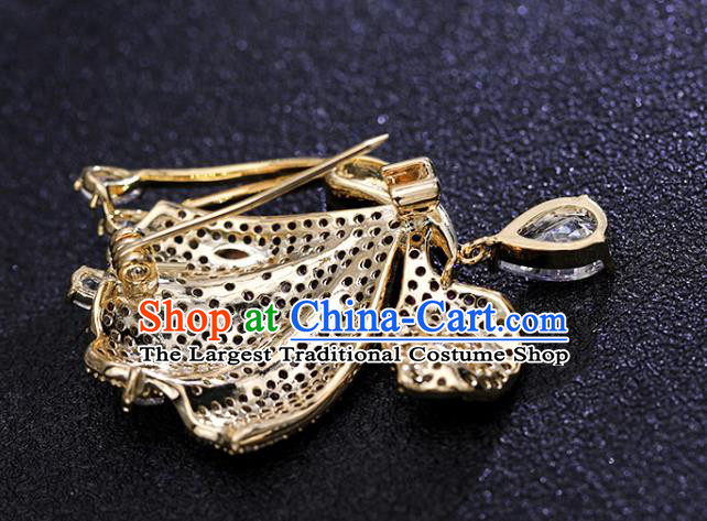 Handmade Crystal Butterfly Brooch Top Grade Purple Zircon Breastpin Jewelry Accessories