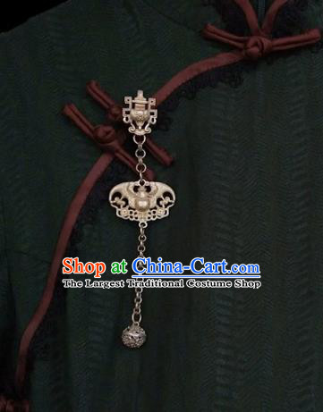 Handmade China Sachet Brooch Pendant Accessories Classical Cheongsam Argent Bat Breastpin Jewelry