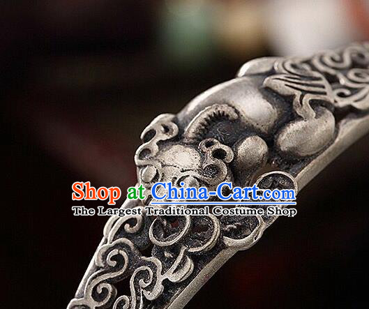China Handmade Silver Carving Pi Xiu Bracelet Traditional Wristlet Bangle Jewelry