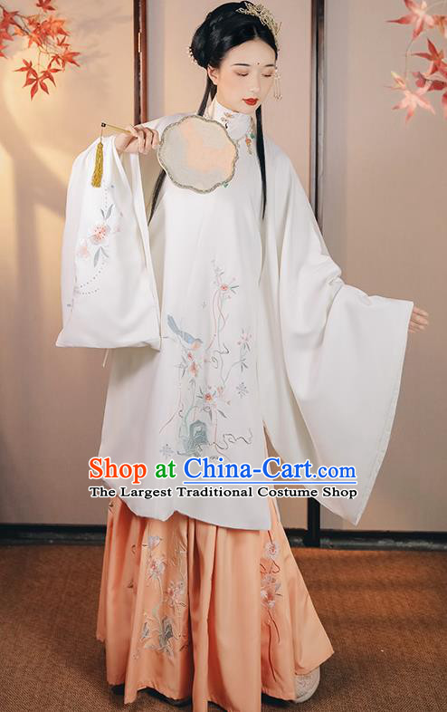 China Traditional Hanfu Dress Ming Dynasty Young Beauty Historical Clothing Ancient Noble Lady Costume