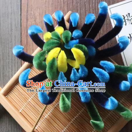 China Classical Hanfu Green Hair Stick Traditional Ancient Court Lady Velvet Chrysanthemum Hairpin