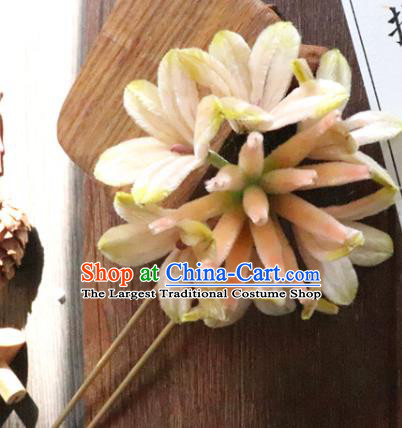 China Traditional Ancient Court Lady Flower Hair Stick Classical Hanfu Velvet Cornflower Hairpin
