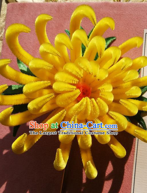 China Classical Hanfu Flowers Hairpin Traditional Ancient Palace Lady Yellow Velvet Chrysanthemum Hair Stick