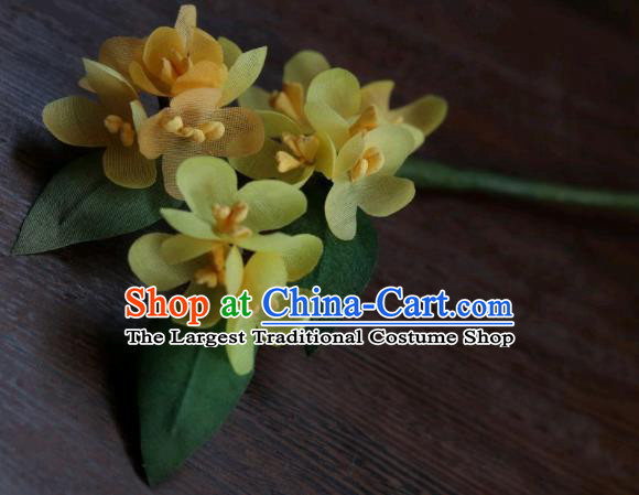 China Classical Cheongsam Hairpin Traditional Hanfu Yellow Silk Osmanthus Hair Stick
