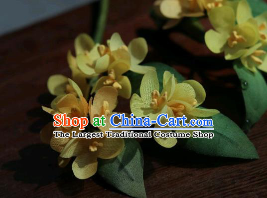 China Classical Cheongsam Hairpin Traditional Hanfu Yellow Silk Osmanthus Hair Stick
