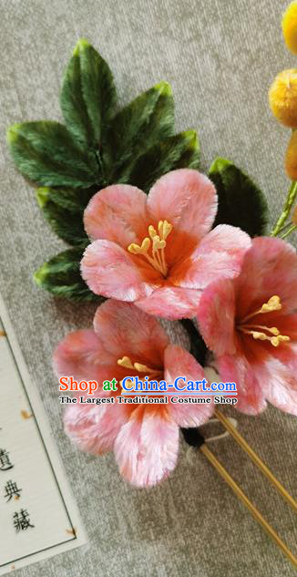 China Handmade Hair Accessories Classical Pink Flowers Hair Stick Traditional Cheongsam Velvet Hairpin