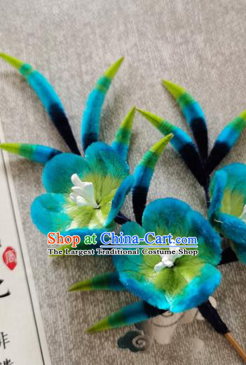 China Classical Blue Peach Blossom Hair Stick Traditional Cheongsam Velvet Hairpin Handmade Hair Accessories