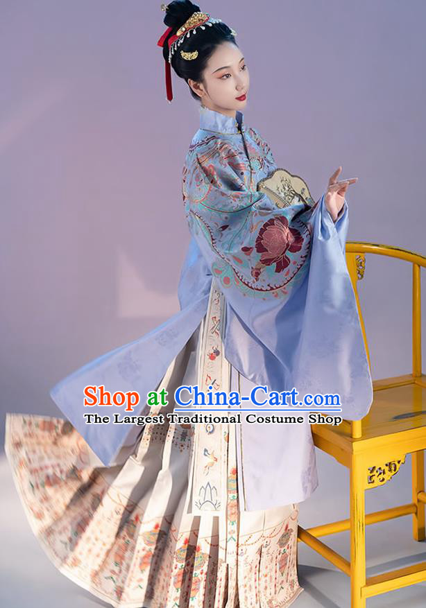 China Traditional Ming Dynasty Noble Countess Historical Clothing Ancient Imperial Consort Costumes for Woman