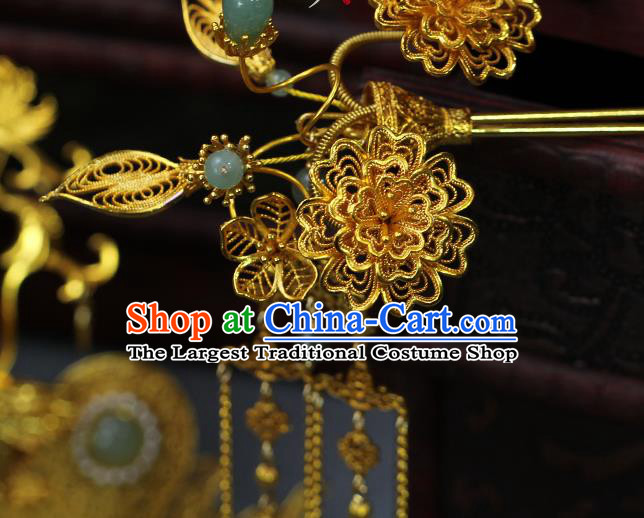 China Classical Filigree Flower Hairpin Traditional Qing Dynasty Empress Golden Tassel Hair Stick