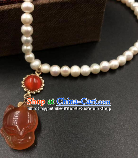 Chinese Traditional Agate Fox Necklace Classical Cheongsam Pearls AccessoriesChinese Traditional Agate Fox Necklace Classical Cheongsam Pearls Accessories