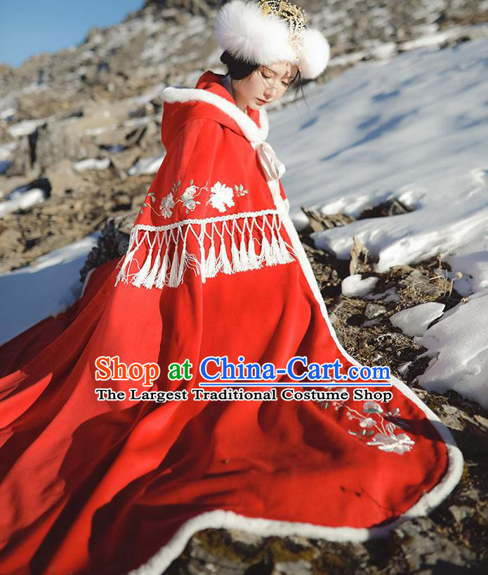 China Traditional Hanfu Red Wool Cloak Ancient Ming Dynasty Imperial Consort Historical Clothing
