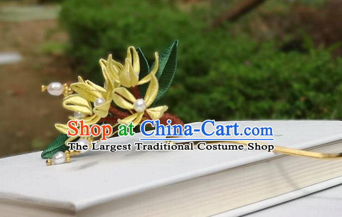 China Ming Dynasty Osmanthus Hair Stick Traditional Ancient Princess Yellow Silk Flowers Hairpin