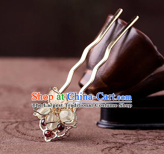 China Classical Golden Hair Stick Traditional Cheongsam Hair Accessories Handmade Garnet Beads Hairpin