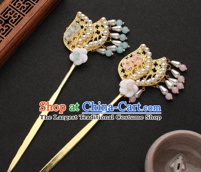 China Traditional Hanfu Shell Plum Hair Stick Ancient Ming Dynasty Princess Golden Hairpin