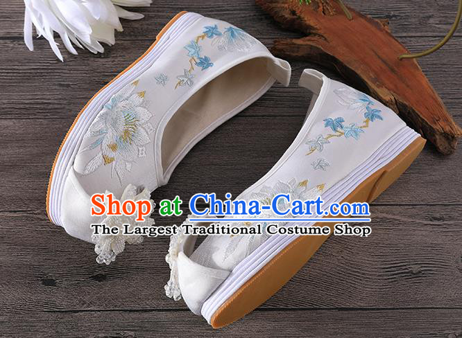 Chinese Embroidered Epiphyllum Shoes Traditional Hanfu White Cloth Shoes Ancient Princess Shoes
