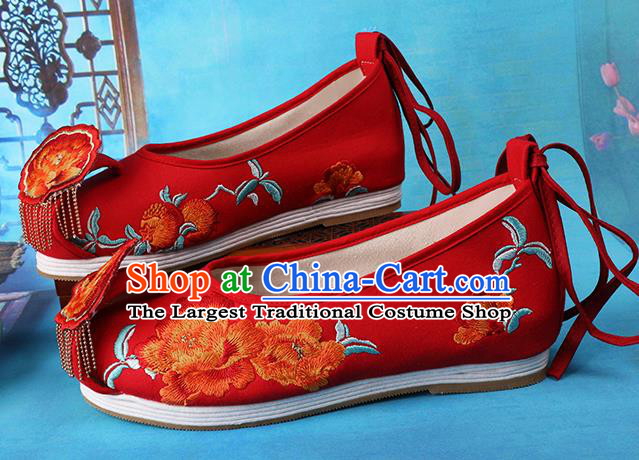 Chinese Wedding Embroidered Peony Shoes Traditional Hanfu Golden Tassel Shoes Ancient Bride Red Shoes