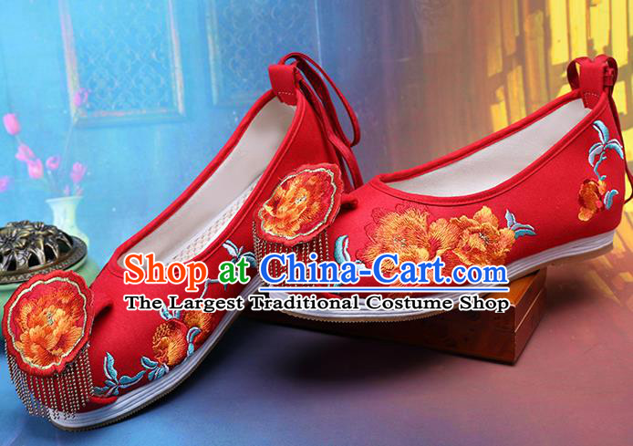 Chinese Ancient Bride Red Shoes Wedding Embroidered Peony Shoes Traditional Hanfu Golden Tassel Shoes