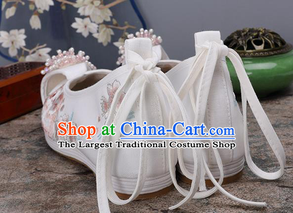Chinese Ancient Princess Shoes Embroidered Shoes Traditional Hanfu Beads Tassel Shoes