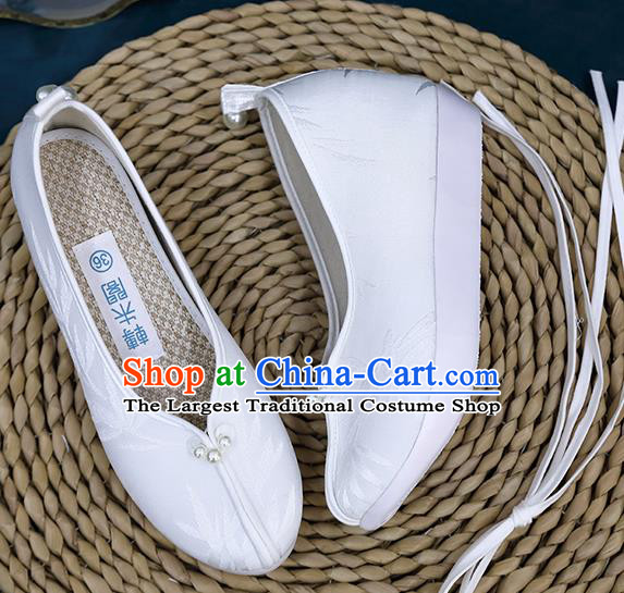 Chinese Traditional Song Dynasty White Shoes Ancient Princess Shoes Classical Bamboo Pattern Shoes
