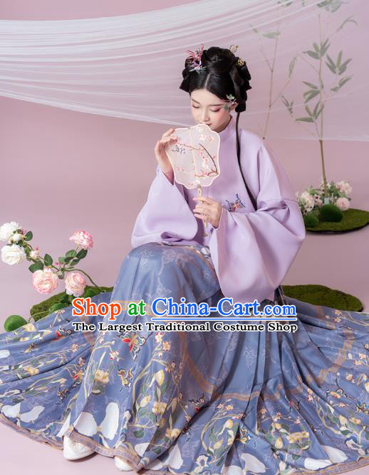 China Ancient Court Beauty Clothing Traditional Ming Dynasty Palace Princess Embroidered Historical Costume