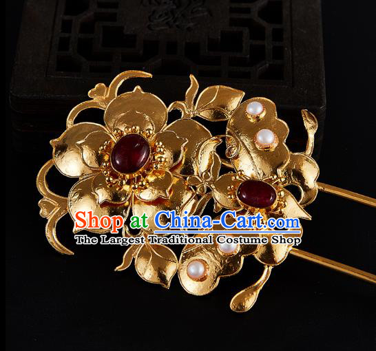China Handmade Agate Hair Accessories Traditional Qing Dynasty Golden Butterfly Hairpin Jewelry