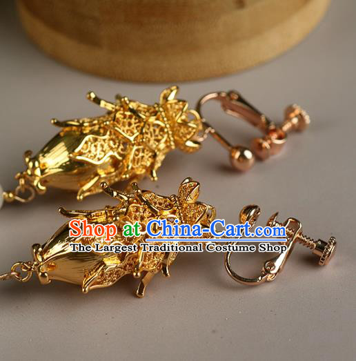 China Handmade Ancient Court Empress Golden Earrings Traditional Ming Dynasty Pearl Ear Jewelry Accessories