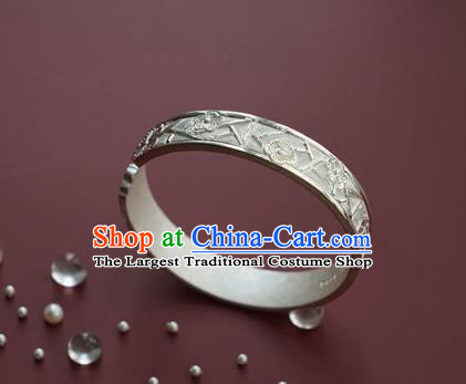 China Traditional National Carving Plum Blossom Bangle Jewelry Accessories Handmade Silver Bracelet