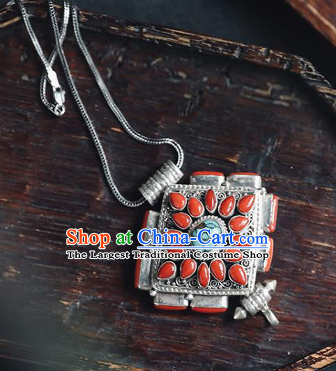 Chinese National Silver Carving Necklace Handmade Ethnic Necklet Accessories Classical Agate Jewelry