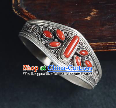 China Classical Silver Wristlet Bangle Jewelry Traditional Corallite Bracelet Accessories