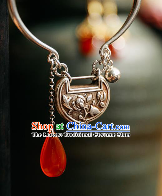 China Traditional Silver Carving Peach Bracelet Accessories Classical Bangle Tassel Wristlet Jewelry