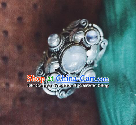 China National Moonstone Ring Traditional Handmade Gems Jewelry Accessories Silver Circlet