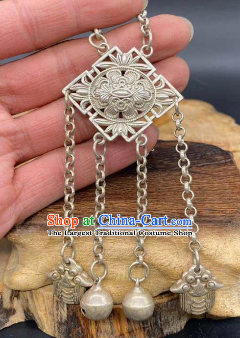 Chinese Handmade National Pendant Jewelry Classical Ethnic Accessories Silver Bells Tassel Brooch