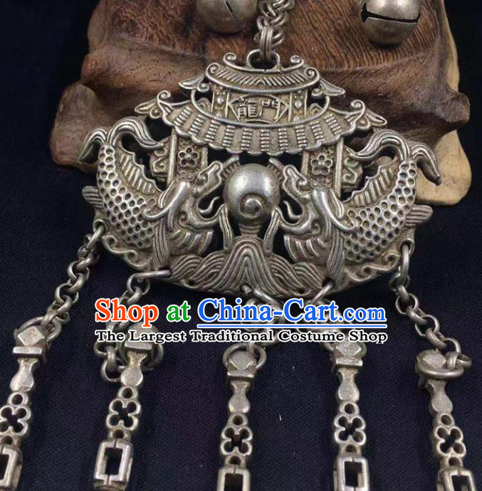 Chinese Handmade Carving Fishes Brooch Classical Ethnic Accessories National Silver Pendant Jewelry