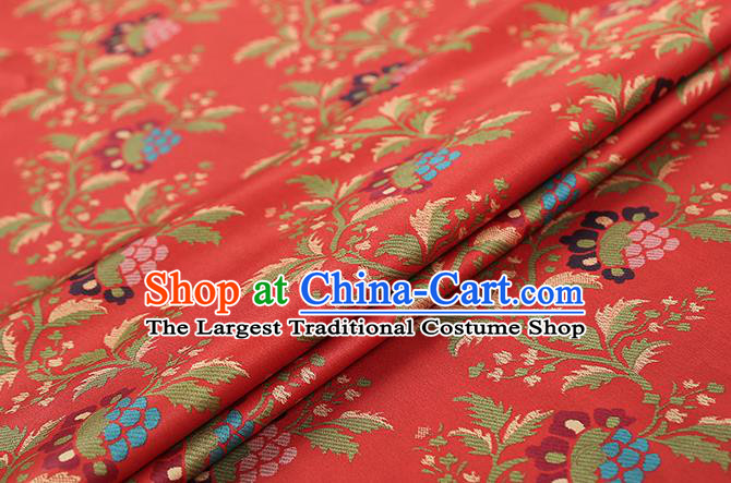 Chinese Cheongsam Gambiered Guangdong Gauze Fabric Traditional Silk Drapery Classical Hibiscus Pattern Red Brocade