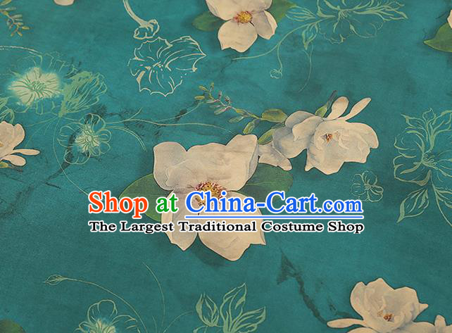 Chinese Cheongsam Green Gambiered Guangdong Gauze Traditional Brocade Drapery Classical Flowers Pattern Silk Fabric