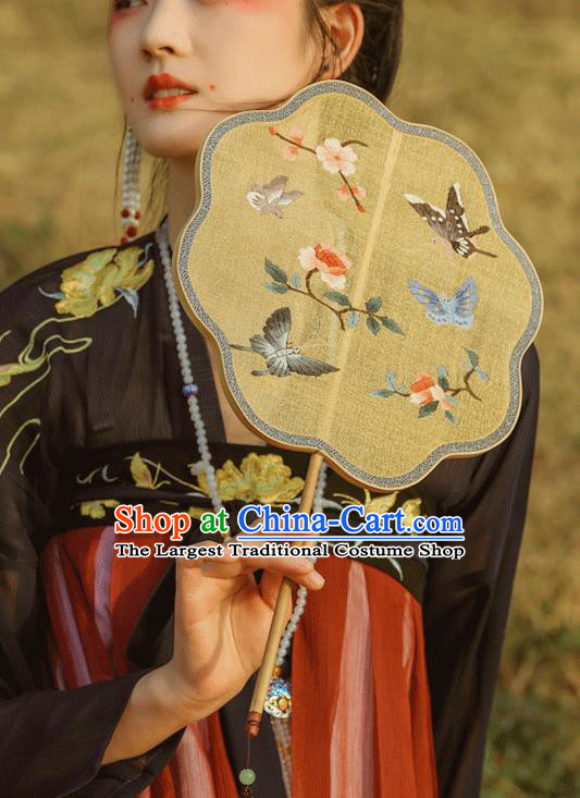 China Traditional Wedding Yellow Silk Fans Handmade Painting Butterfly Fan Ancient Hanfu Palace Fan