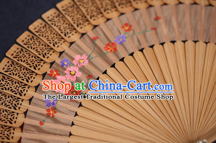 China Printing Flowers Fan Traditional Sandalwood Accordion Folding Fan Classical Fans