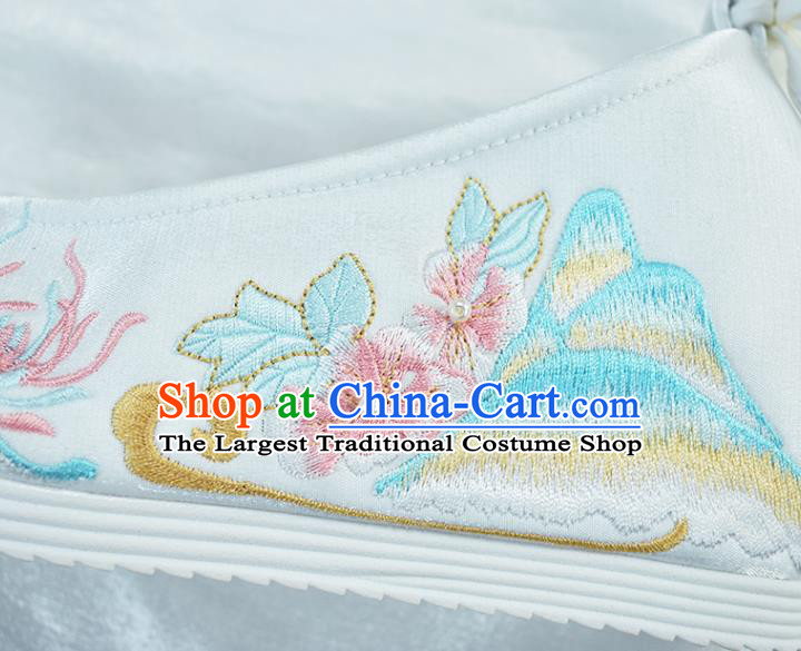 China National White Embroidered Shoes Traditional Ming Dynasty Hanfu Shoes Ancient Princess Shoes