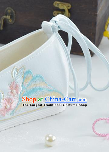 China National Spring Festival Shoes Traditional Embroidered Rabbit Shoes Women White Cloth Shoes